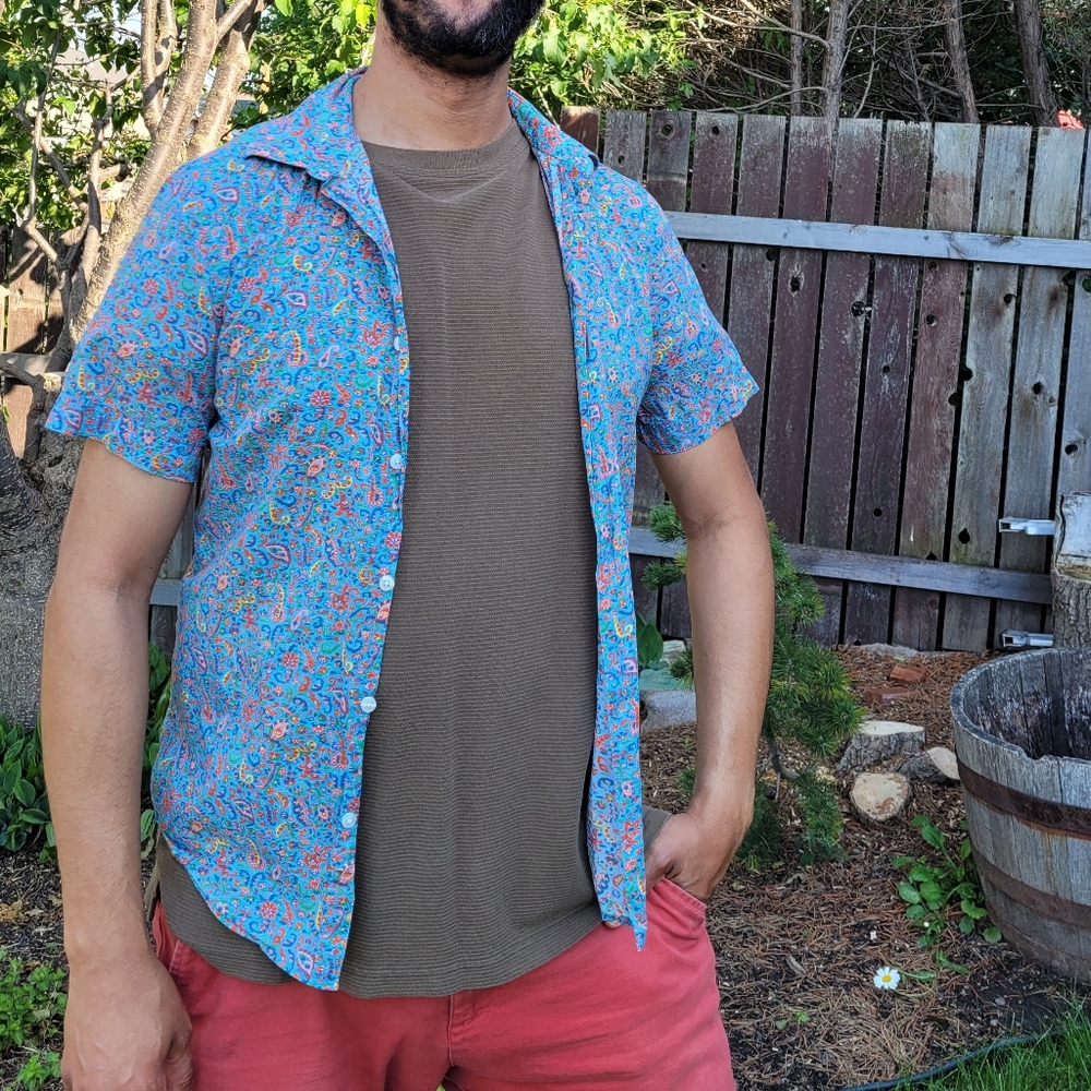 Perry Ellis cotton blue paisley shirt